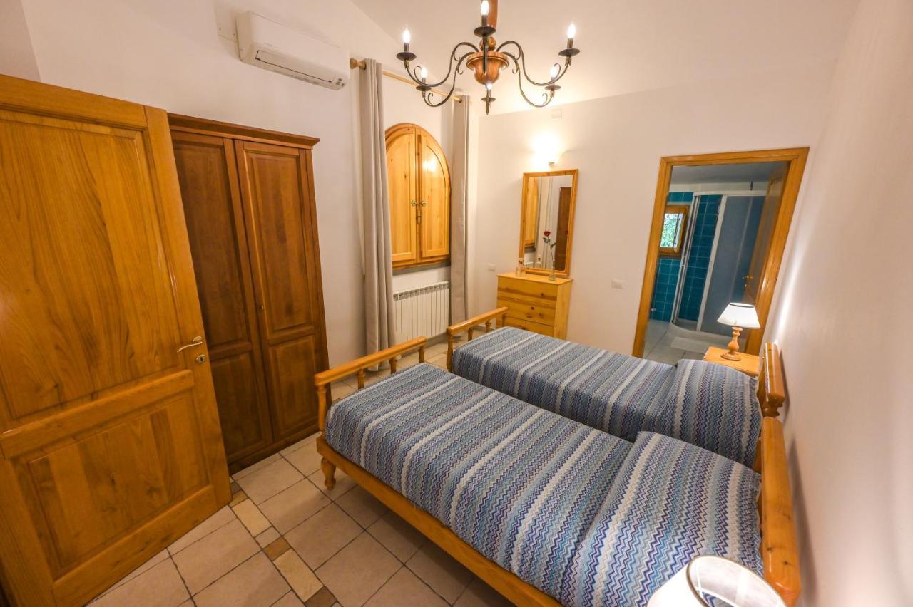 Agriturismo Poggio Al Pino Montelupo Fiorentino Dış mekan fotoğraf