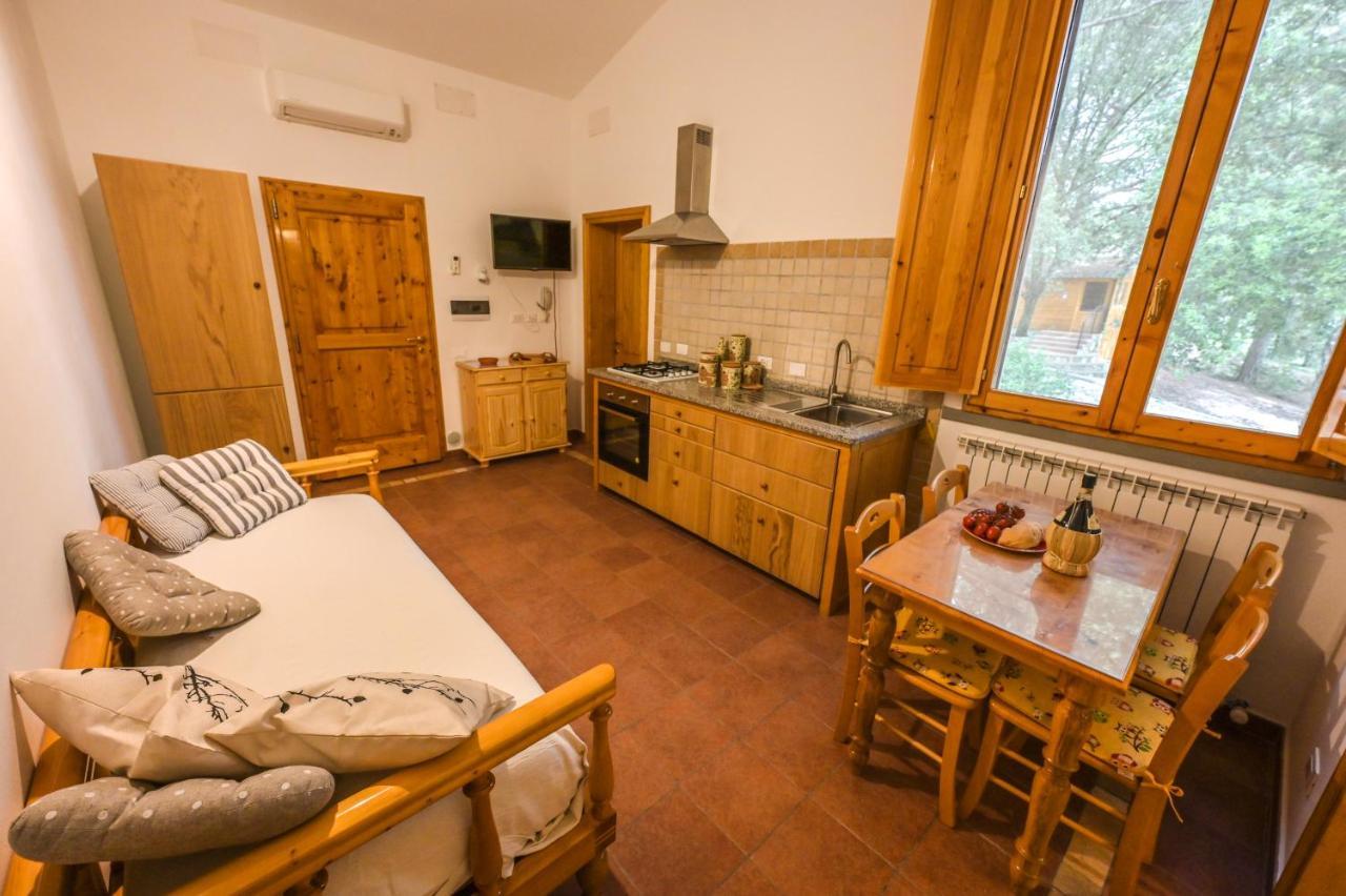 Agriturismo Poggio Al Pino Montelupo Fiorentino Dış mekan fotoğraf