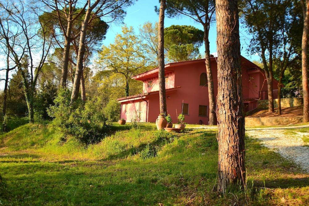 Agriturismo Poggio Al Pino Montelupo Fiorentino Dış mekan fotoğraf