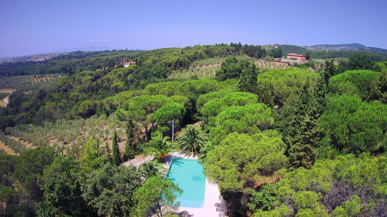 Agriturismo Poggio Al Pino Montelupo Fiorentino Dış mekan fotoğraf