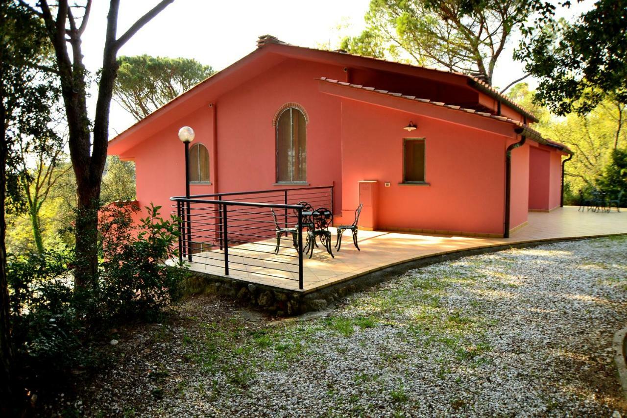 Agriturismo Poggio Al Pino Montelupo Fiorentino Dış mekan fotoğraf